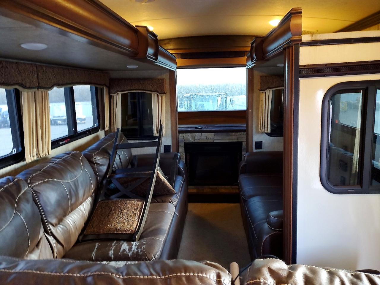 2017 KEYSTONE Trailer VIN 4YDF37129H4700028 photo 5