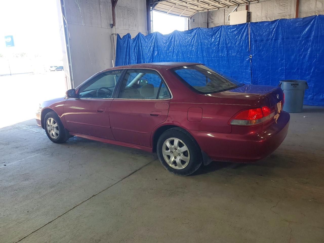 2001 Honda Accord VIN 1HGCG56631A068534 photo 2
