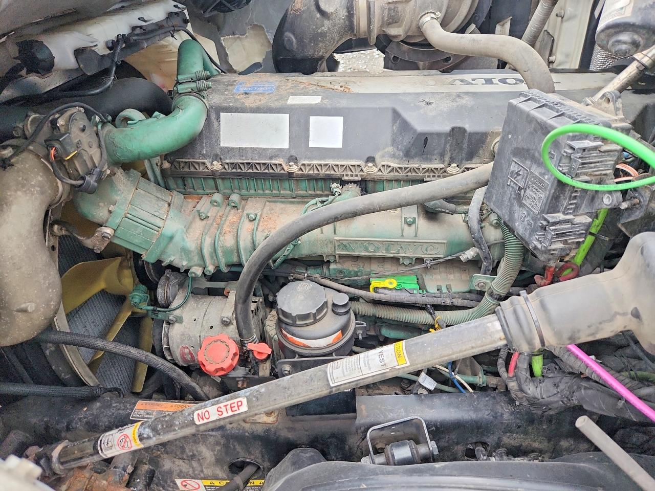 2020 Volvo Vn VIN 4V4NC9EH3LN263711 photo 7
