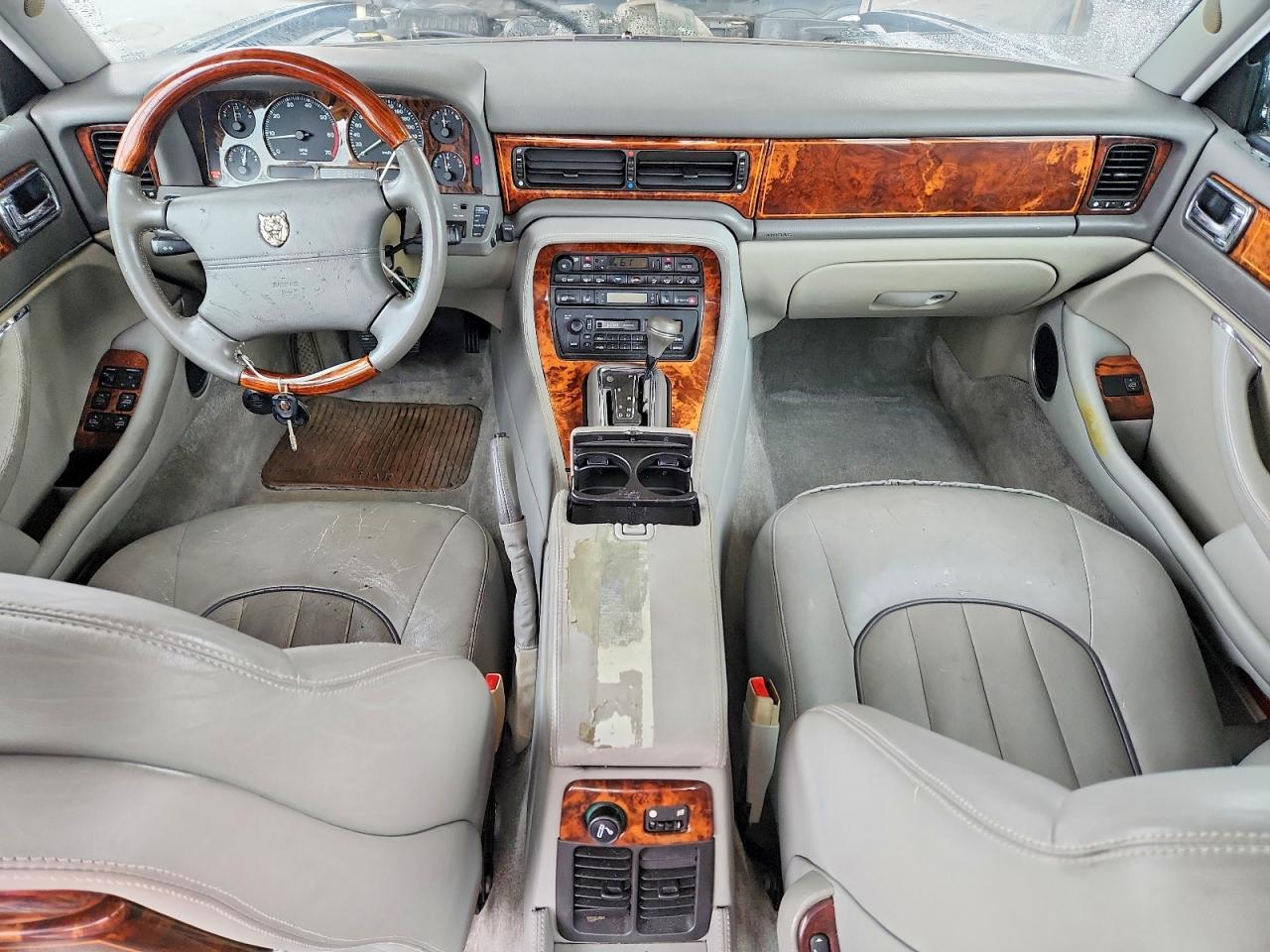 1996 Jaguar Xj VIN SAJKN6743TC764743 photo 8