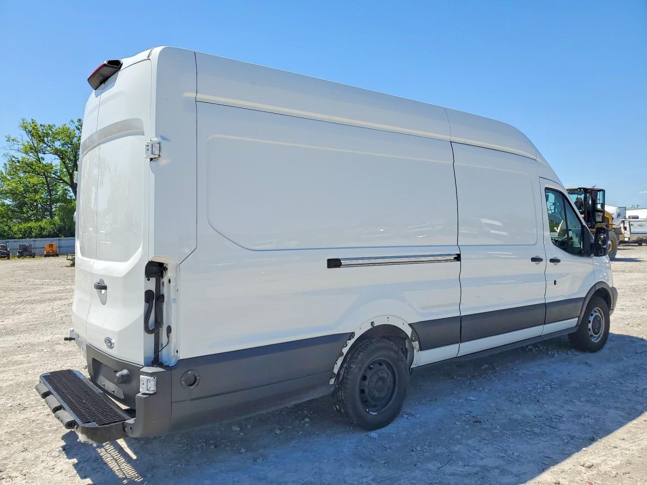 2018 Ford Transit VIN 1FTKR3XM9JKB52261 photo 3