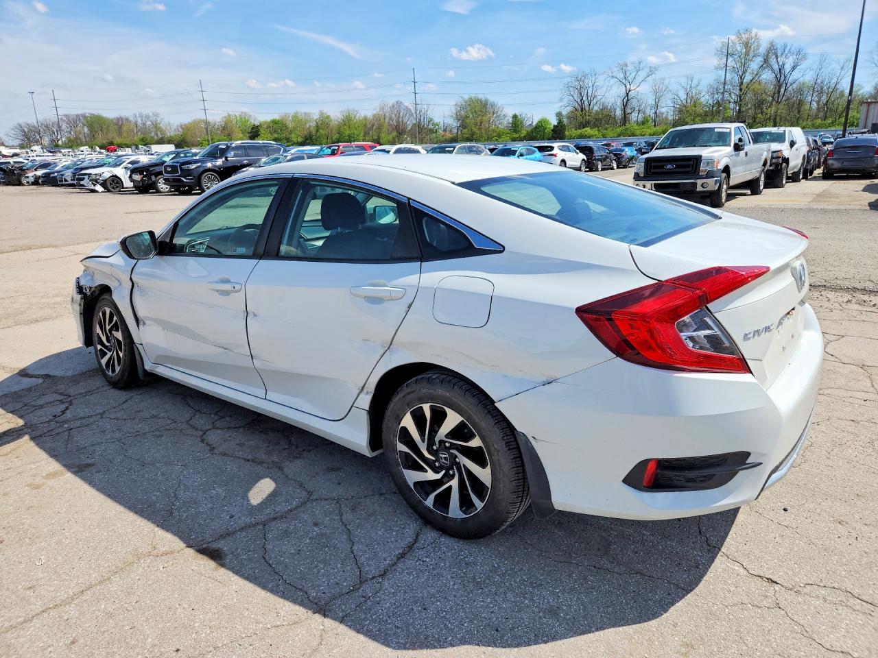2019 Honda Civic VIN 2HGFC2F66KH523080 photo 2
