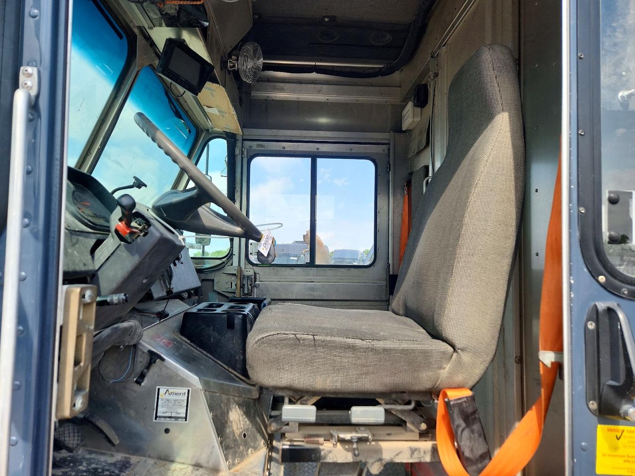 2021 FREIGHTLINER All other VIN 4UZAC2EA6MCML0804 photo 7