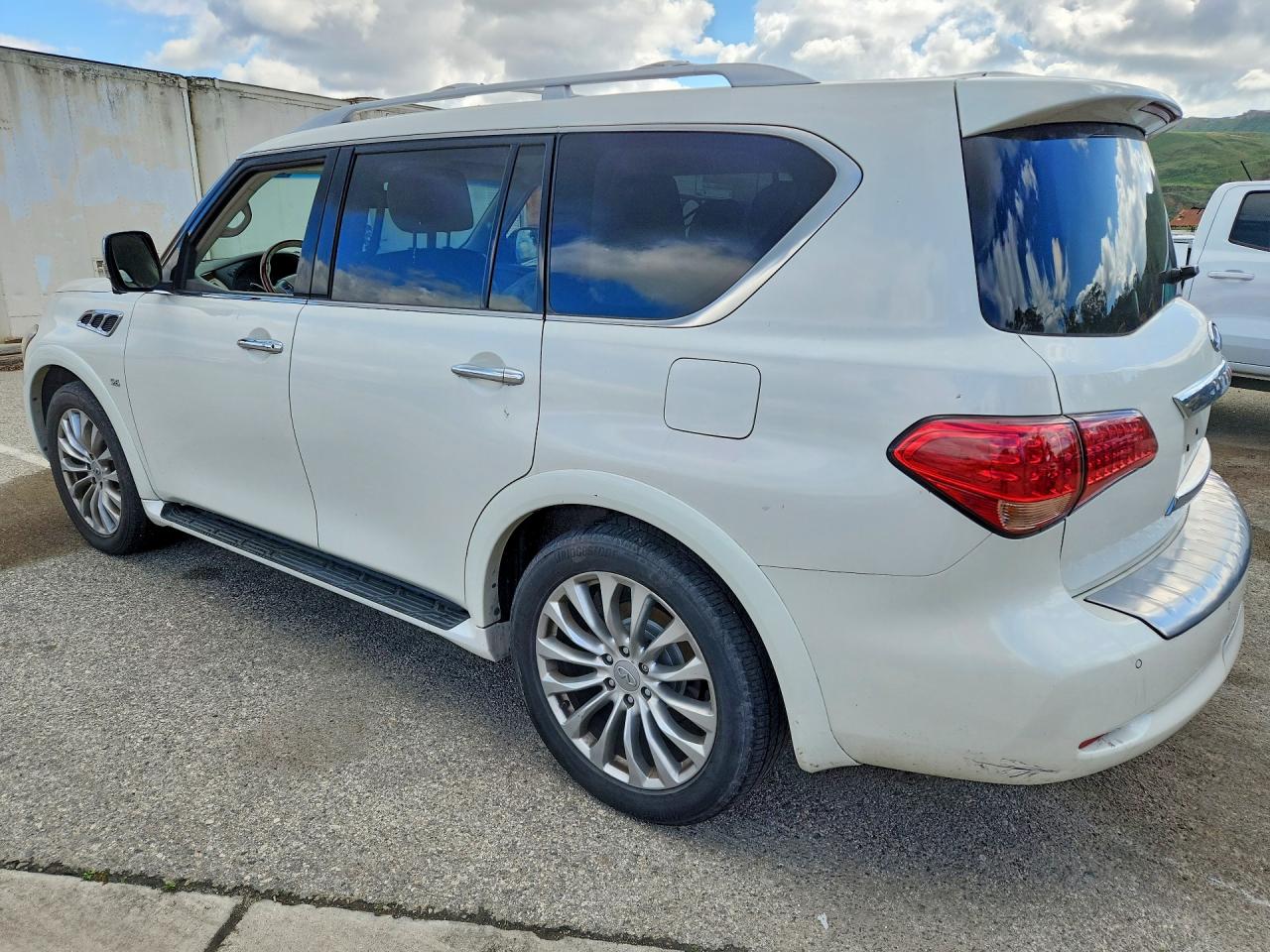 2015 Infiniti Qx80 VIN JN8AZ2ND3F9770574 photo 2