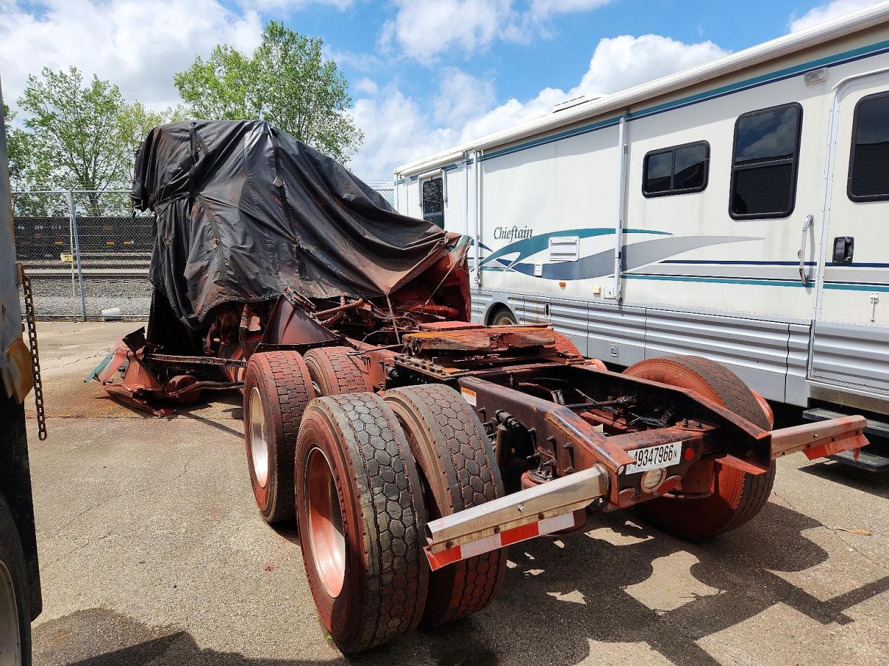 2022 FREIGHTLINER All other VIN 3AKJHHDR8NSMC1810 photo 3