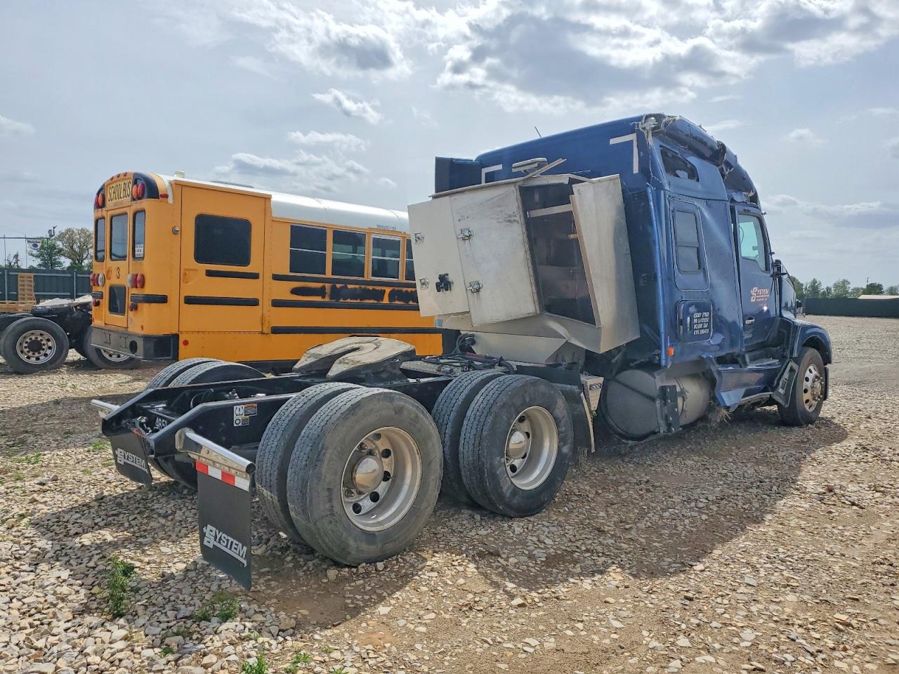 2025 KENWORTH All other VIN 1XKYD49X8SJ153502 photo 4