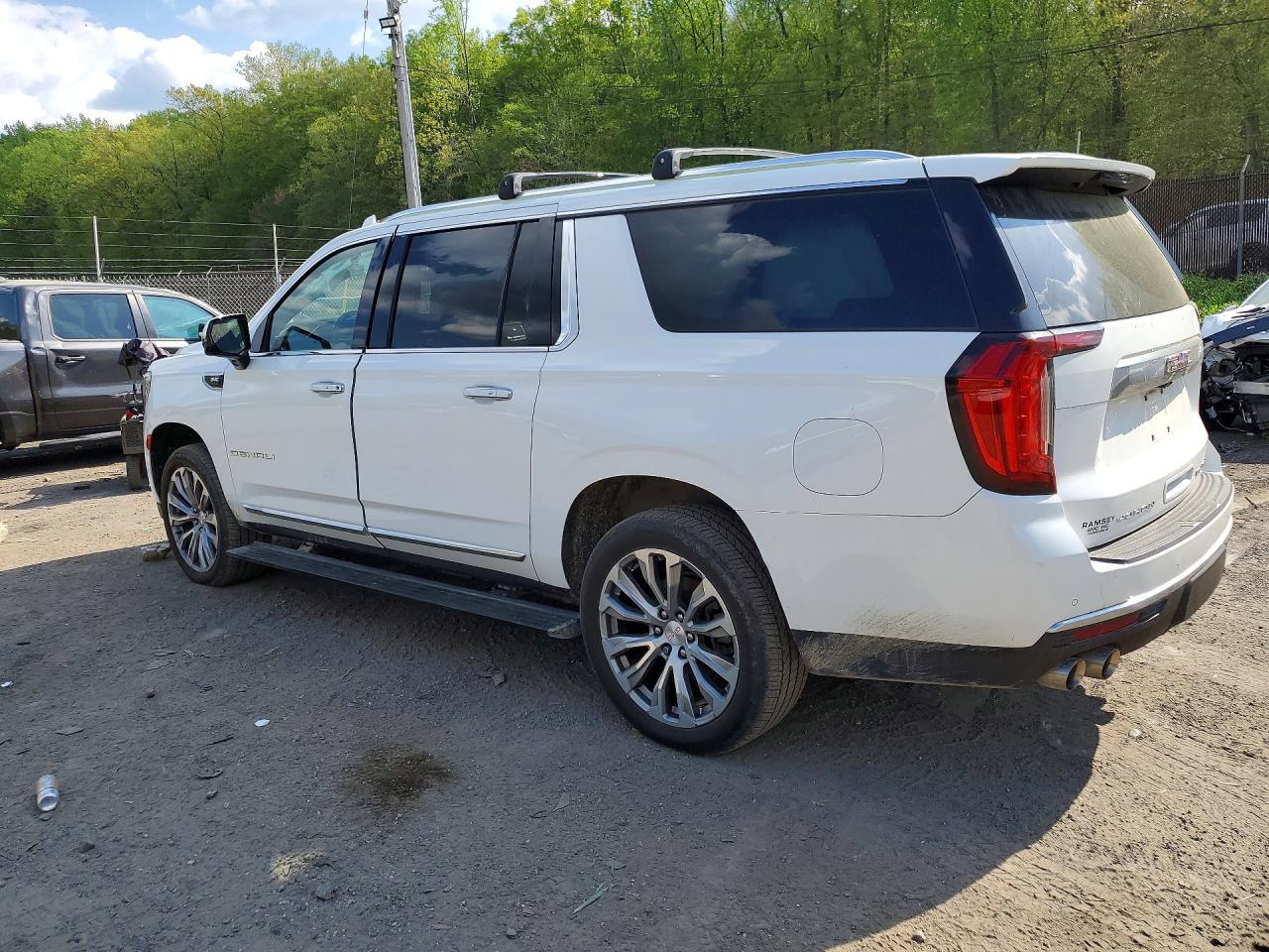 2022 GMC Yukon VIN 1GKS2JKL1NR133437 photo 2