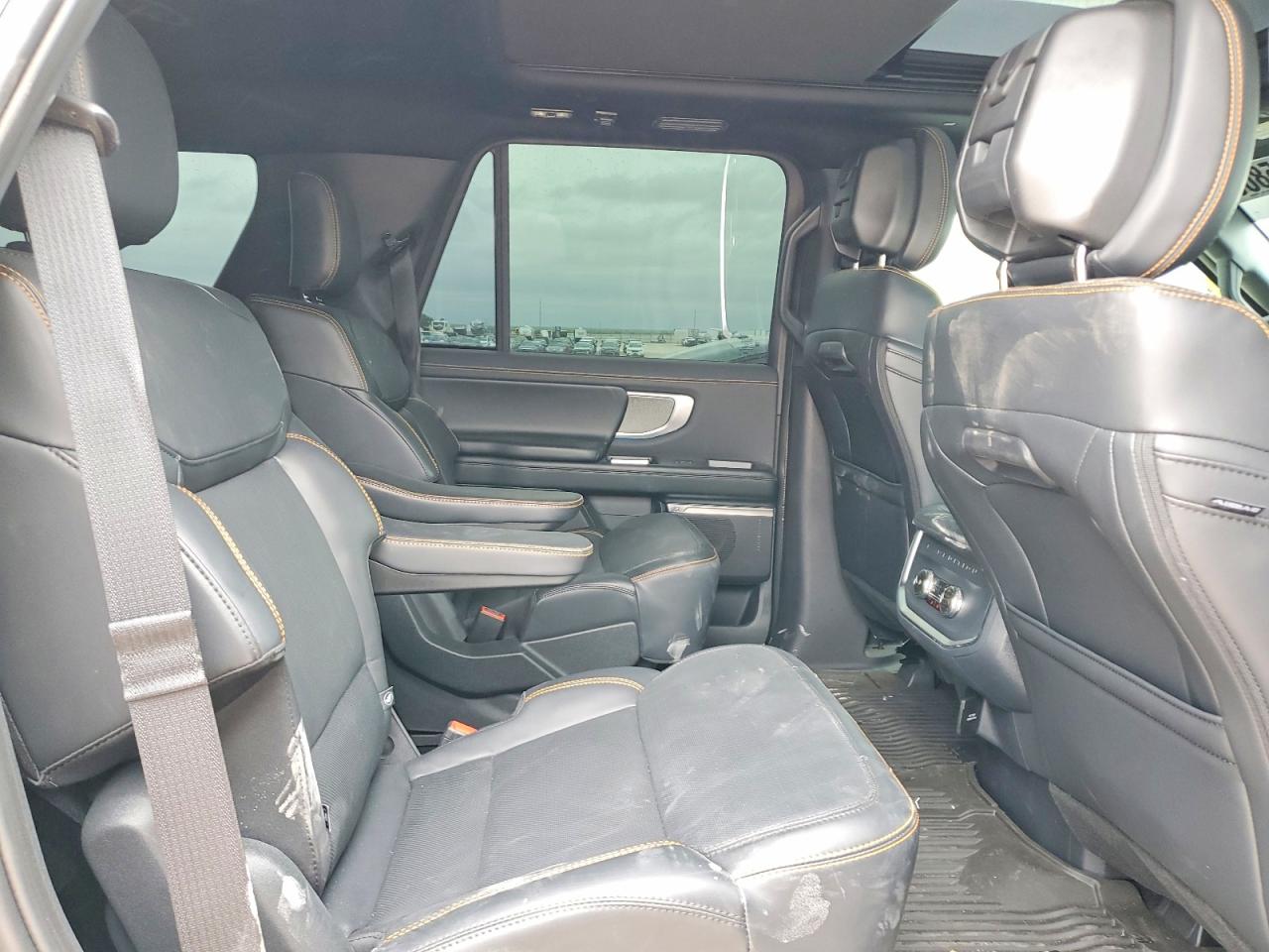 2026 Ford Expedition VIN 1FMJU1RG4TEA03145 photo 11