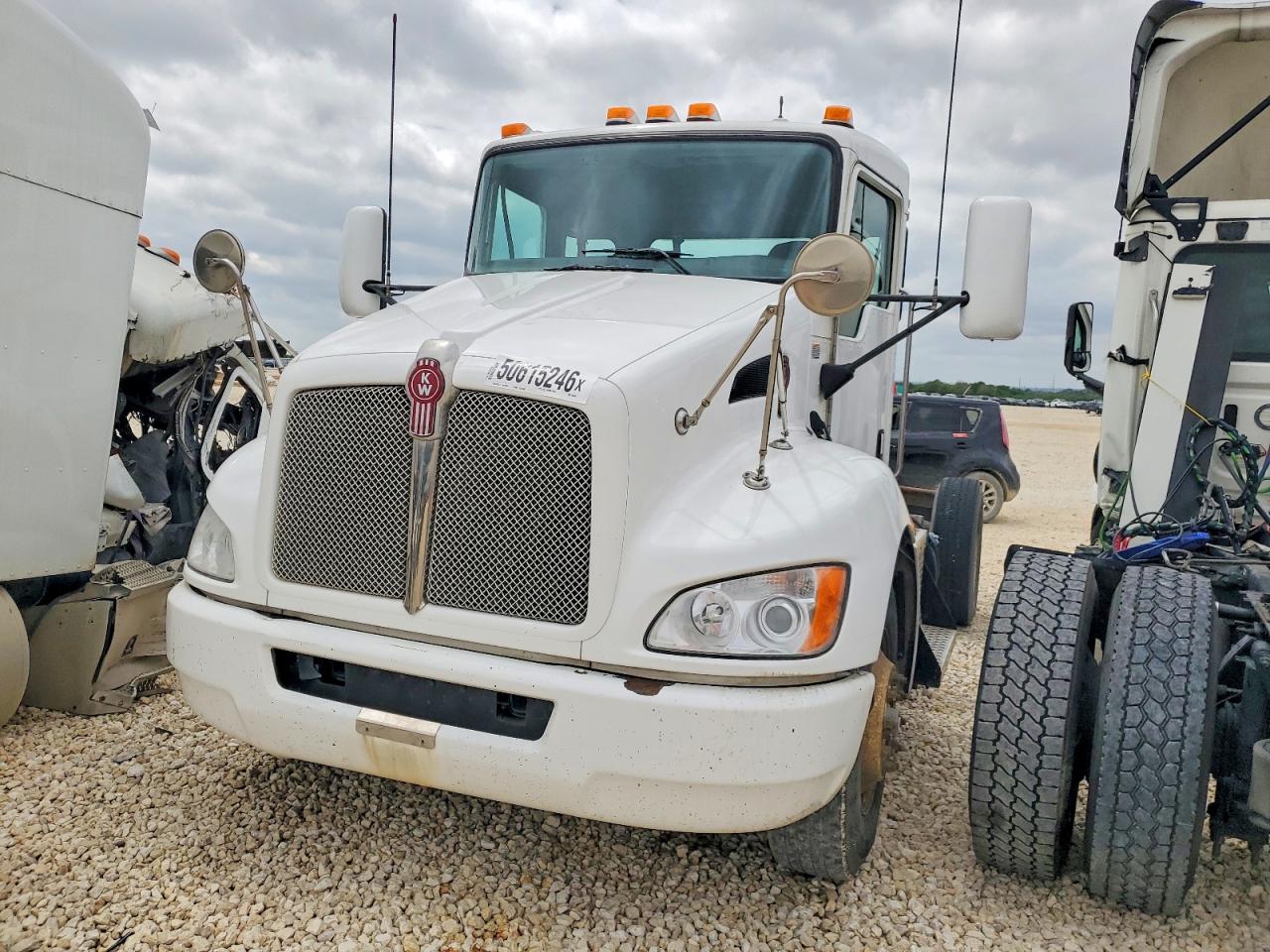 2015 KENWORTH All other VIN 2XKHAJ7X0FM462681 photo 2