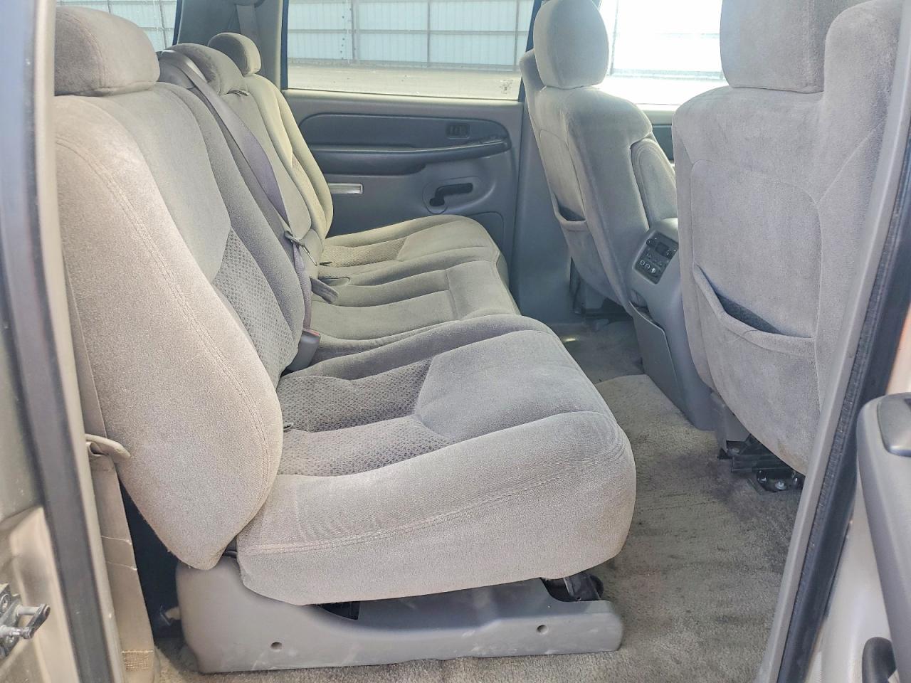 2003 CHEV Suburban VIN 3GNEC16T13G246356 photo 11