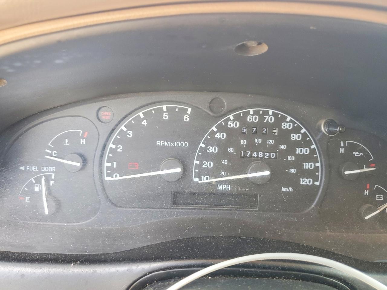 1998 Mazda B2500 VIN 4F4YR16C8WTM46332 photo 9
