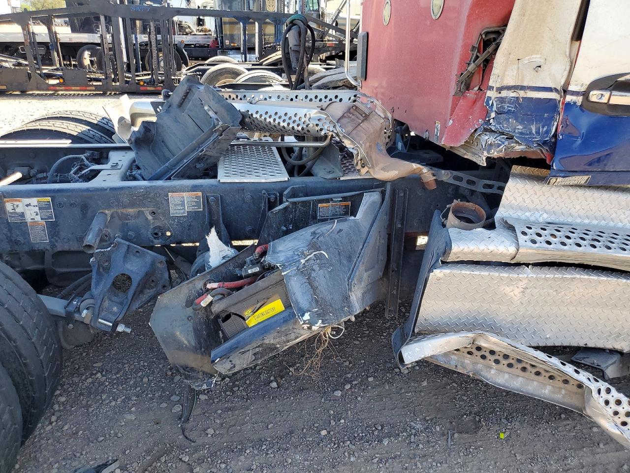 2019 KENWORTH T880 VIN 1XKZDP9X5KJ219915 photo 9