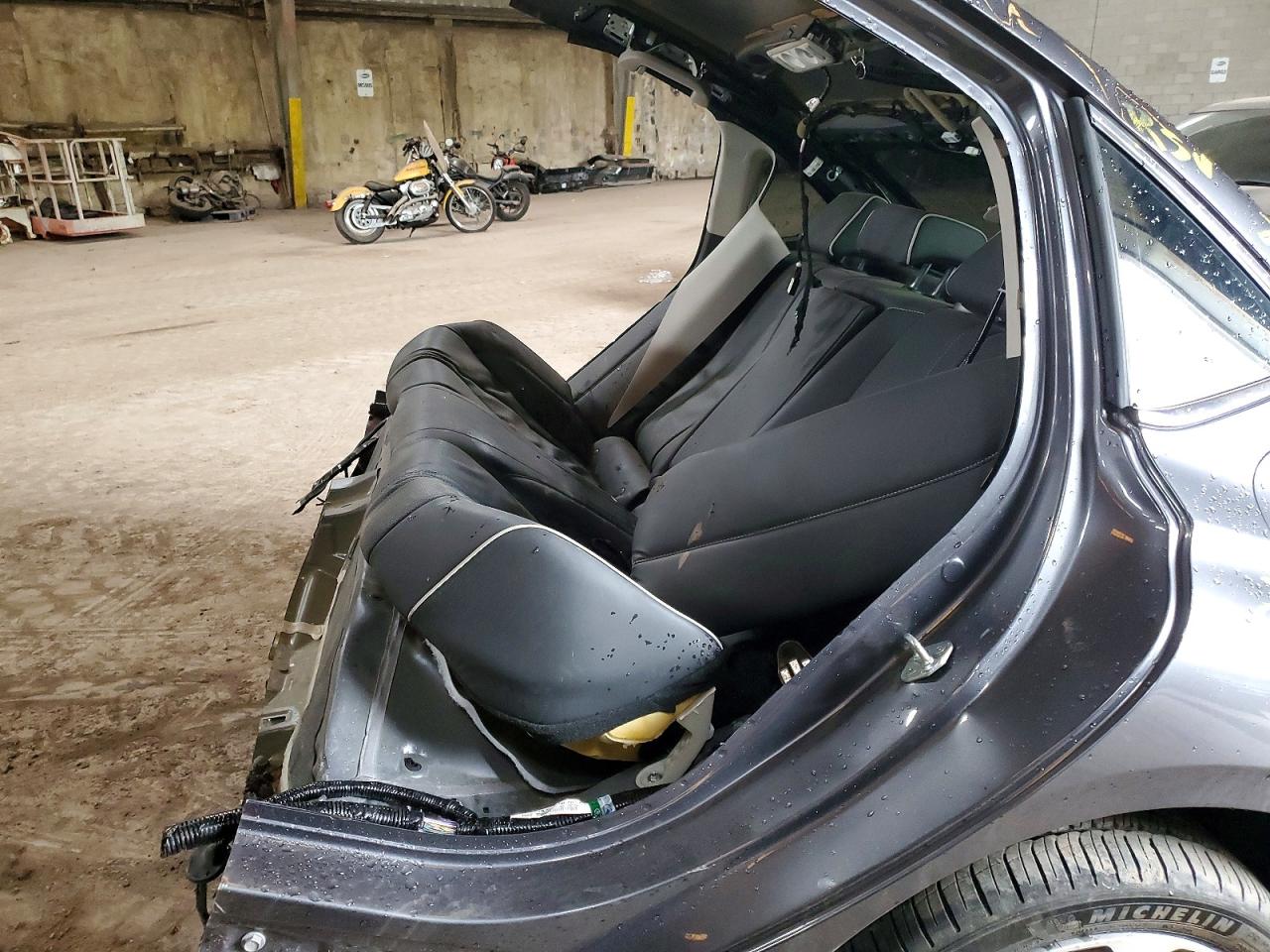 2023 ACURA Tlx VIN 19UUB6F64PA000745 photo 5