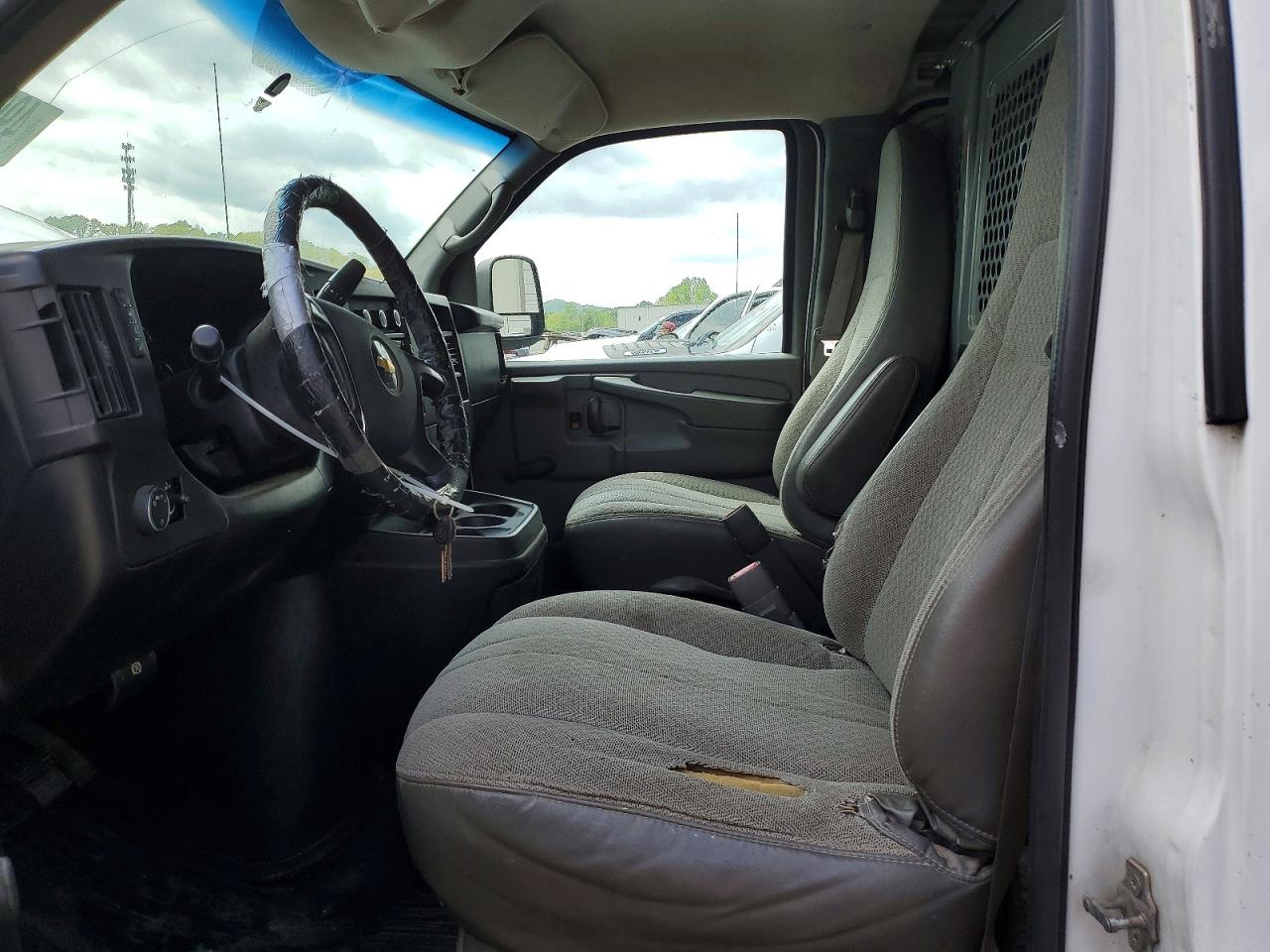 2010 CHEV Express VIN 1GCZGFAG9A1183539 photo 7