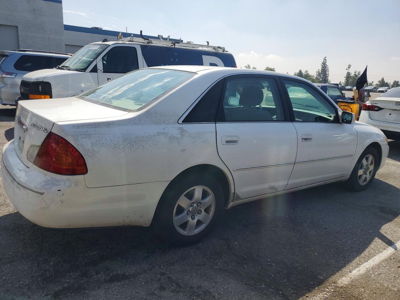 2002 Toyota Avalon VIN 4T1BF28B82U245502 photo 3