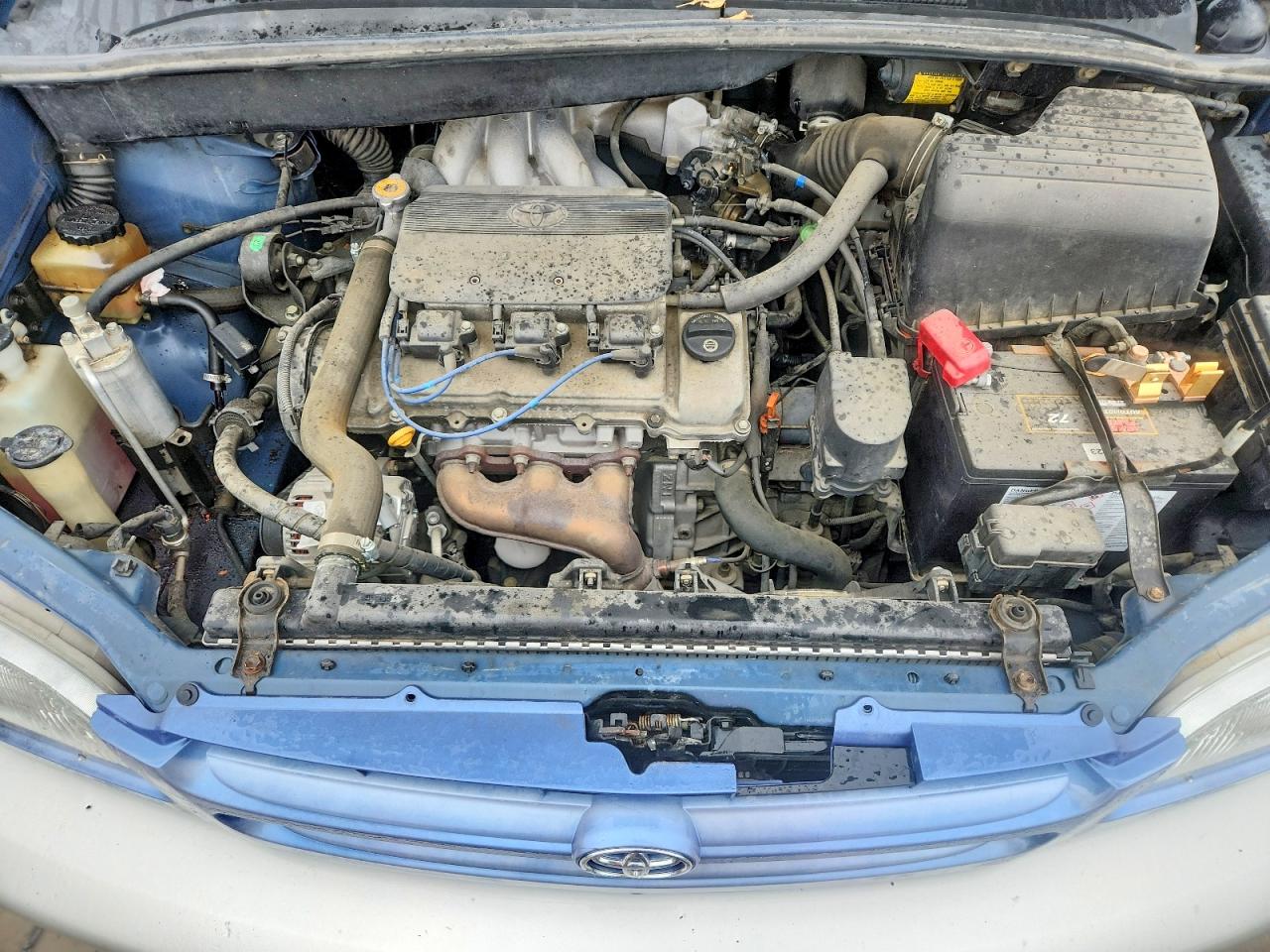 1999 Toyota Sienna VIN 4T3ZF13C6XU163890 photo 12