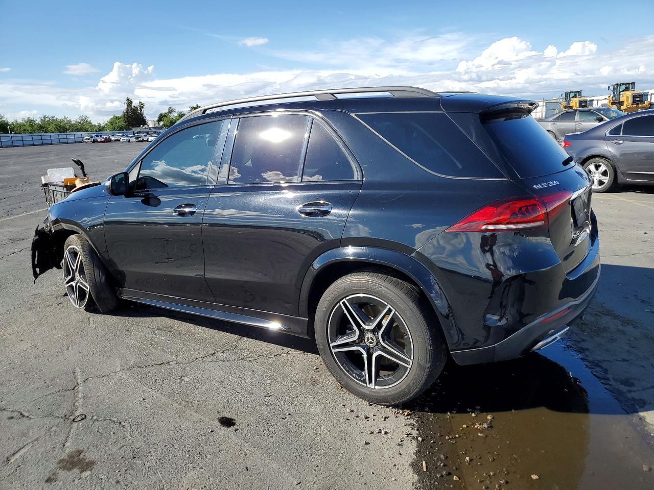 2020 Mercedes-Benz Gle class VIN 4JGFB4KB8LA013664 photo 2