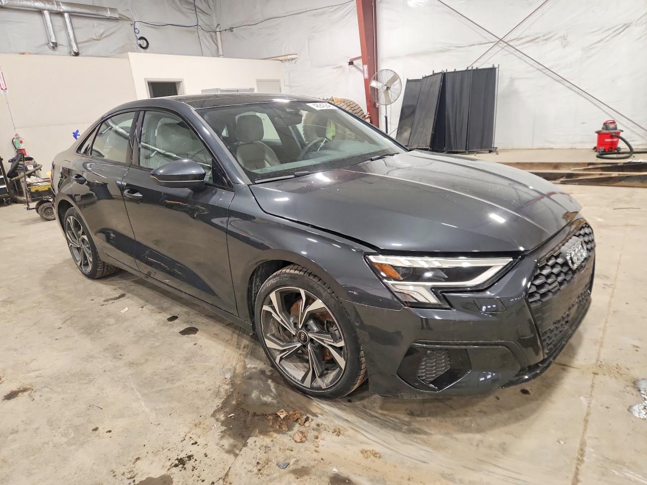 2023 Audi A3 VIN WAUHUDGY2PA068652 photo 4