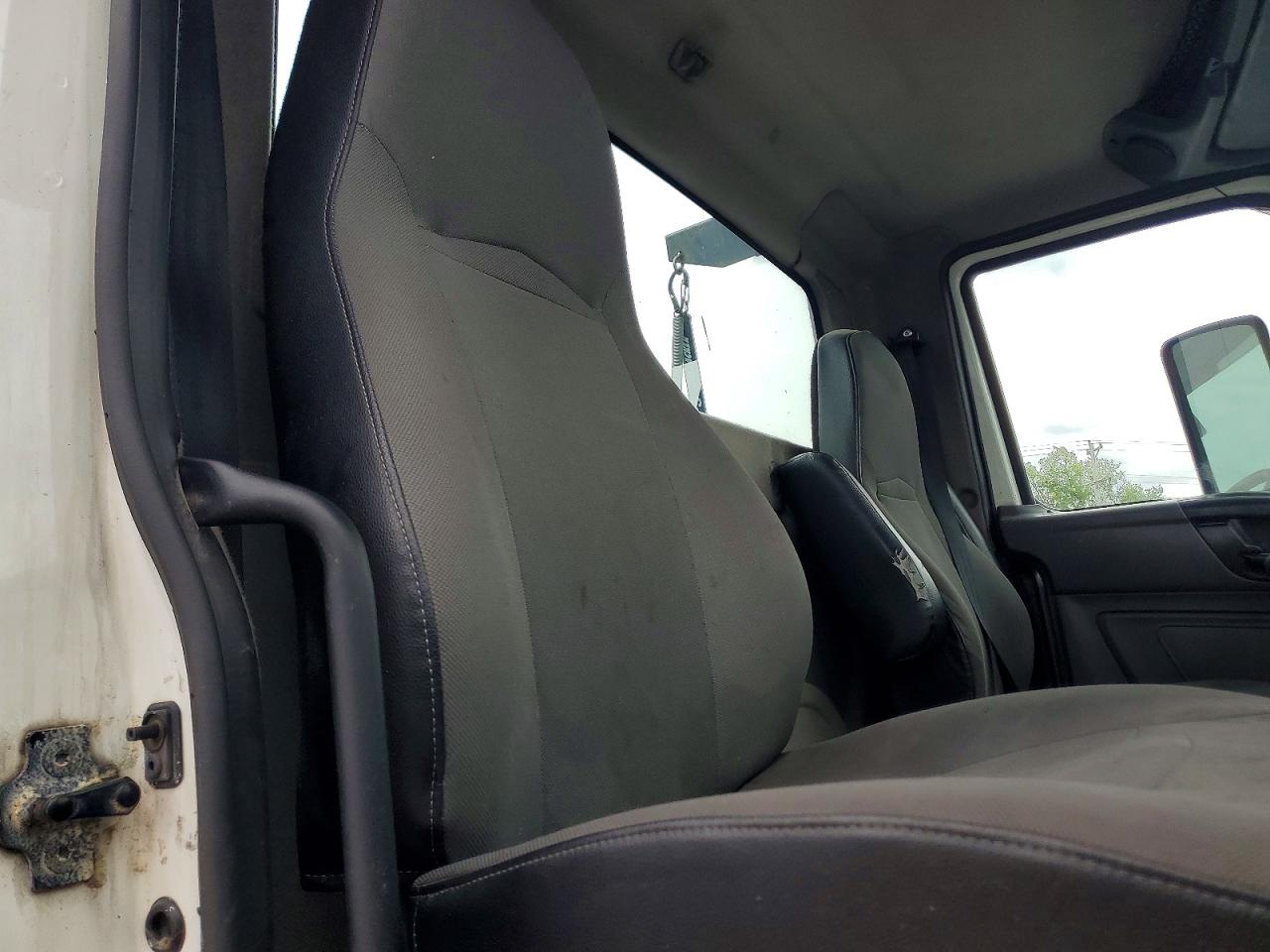 2019 International All other VIN 3HCDZTZR6KL732412 photo 6