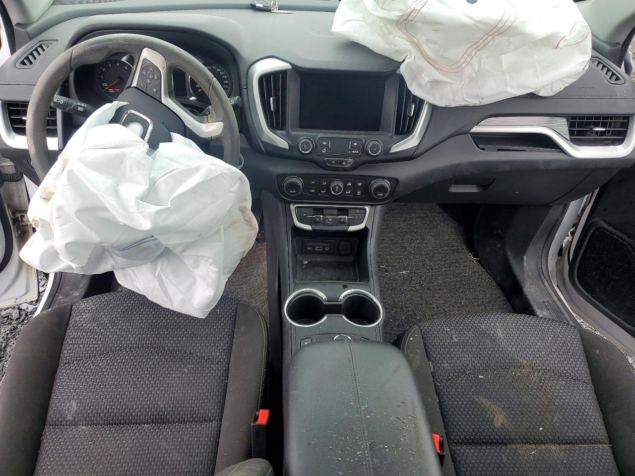 2022 GMC Terrain VIN 3GKALTEV1NL259158 photo 8