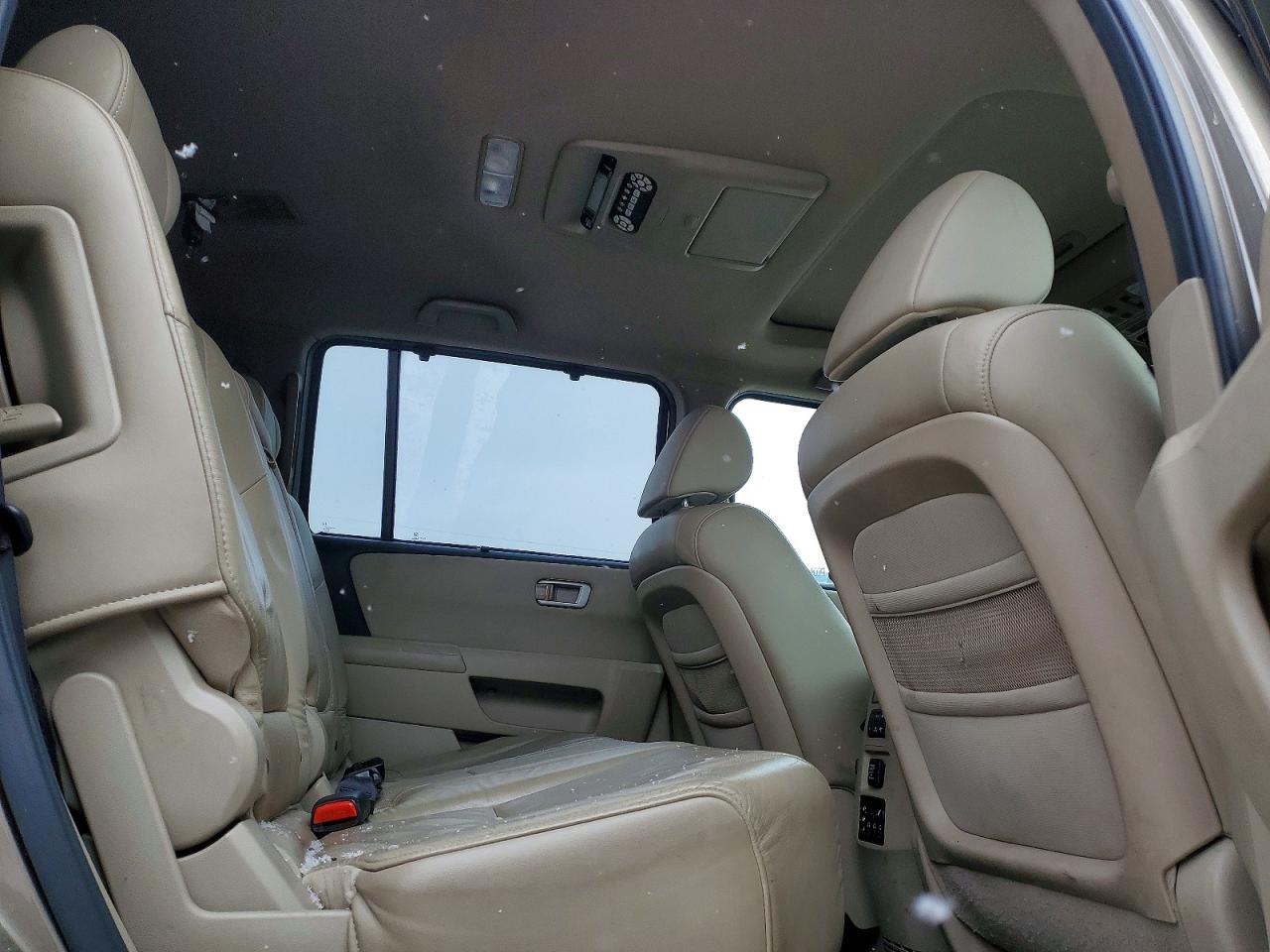2010 HONDA Pilot VIN 5FNYF4H95AB504753 photo 11