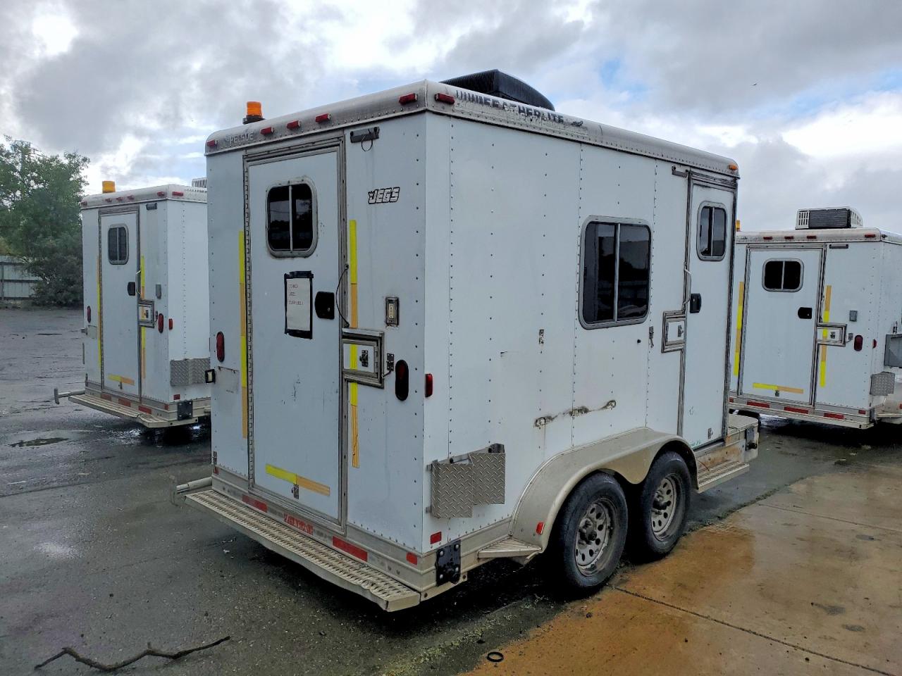 2000 FEATHERLITE Recreation VIN 4FGL01122YC032682 photo 4