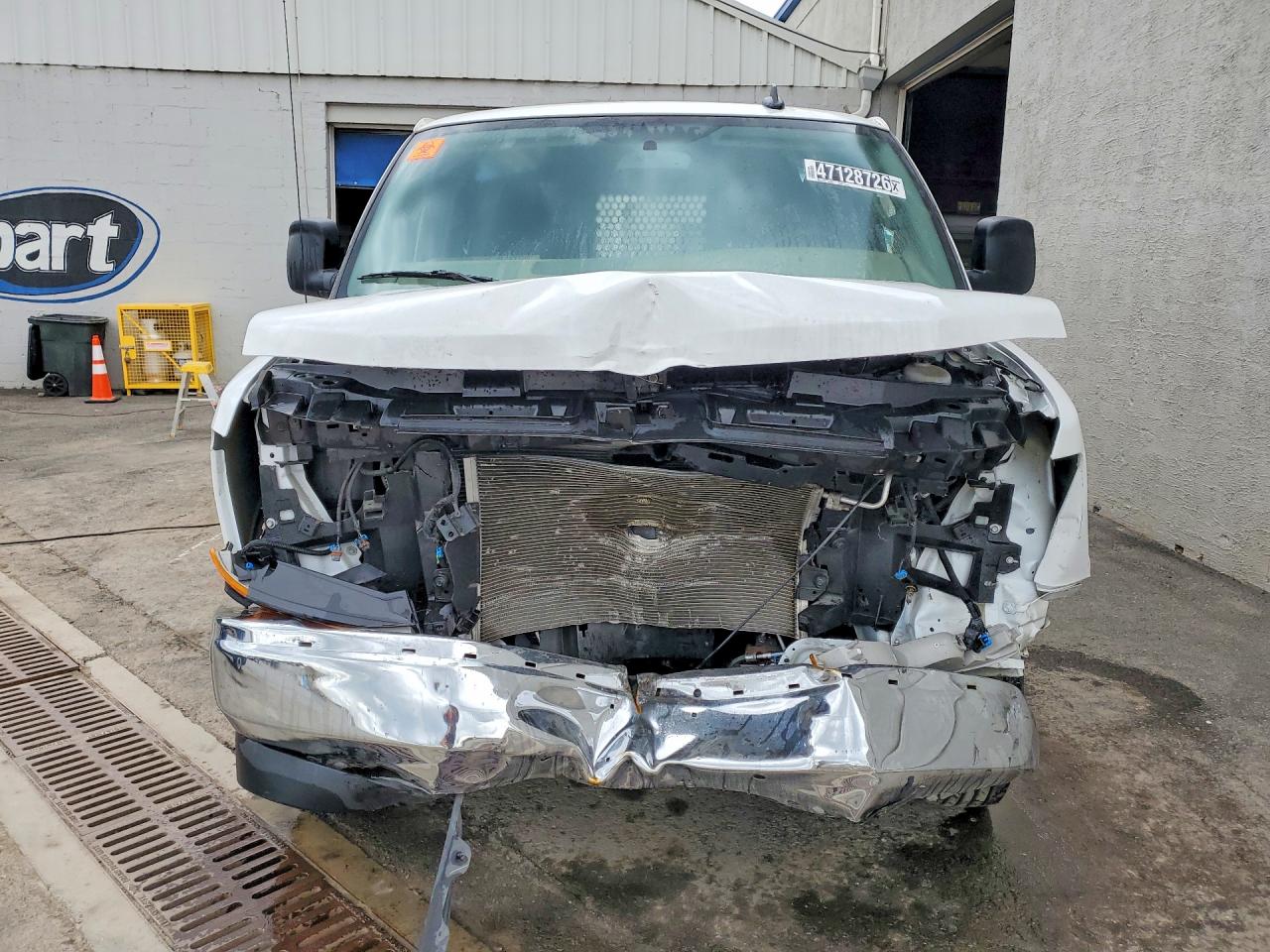 2025 GMC Savana VIN 1GTW7AFP6S1174572 photo 5