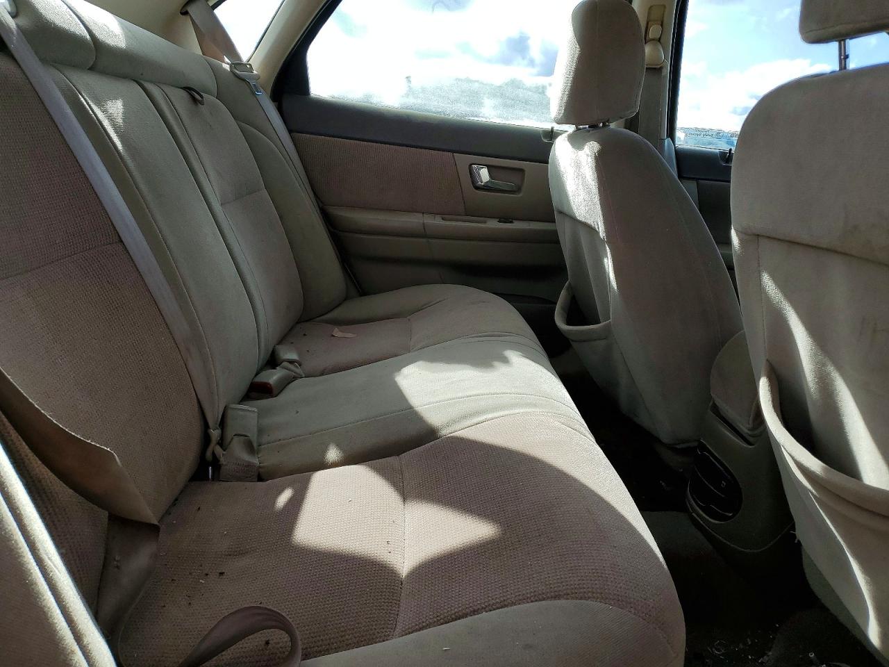 2001 Ford Taurus VIN 1FAFP55U21A126182 photo 10
