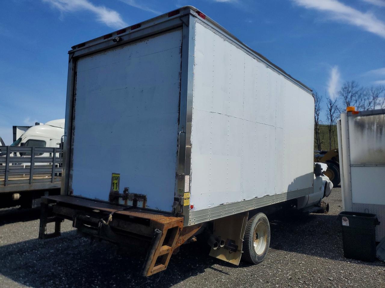 2016 Ford F550 VIN 1FDUF5GT8GEB62917 photo 3