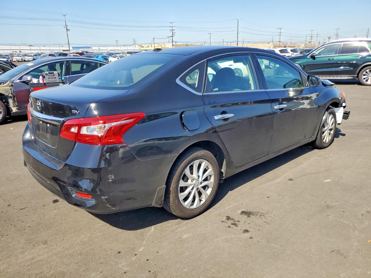 2018 Nissan Sentra VIN 3N1AB7APXJY345680 photo 3