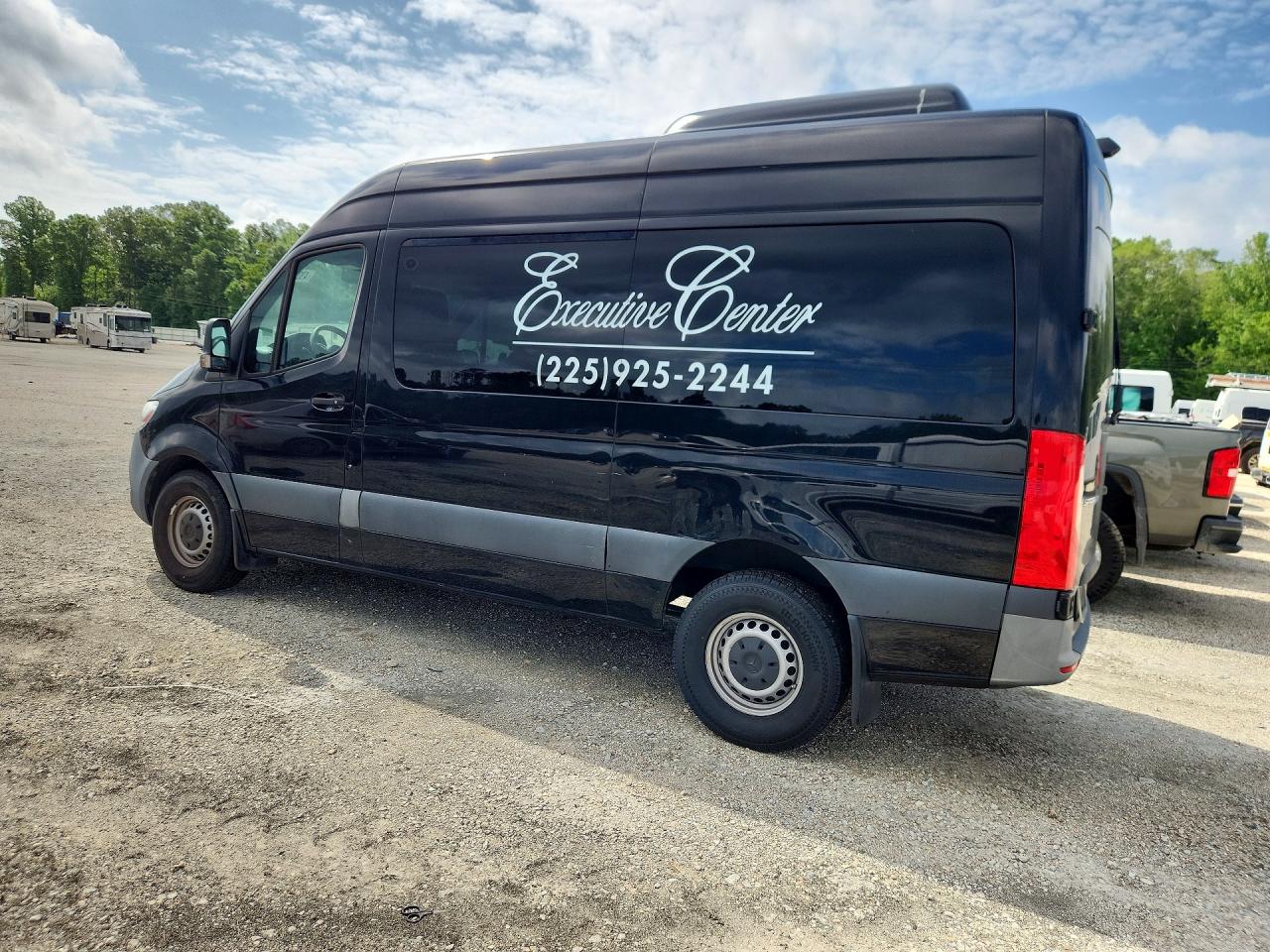 2021 Mercedes-Benz Sprinter VIN W1Z4EFHY9MT080555 photo 2