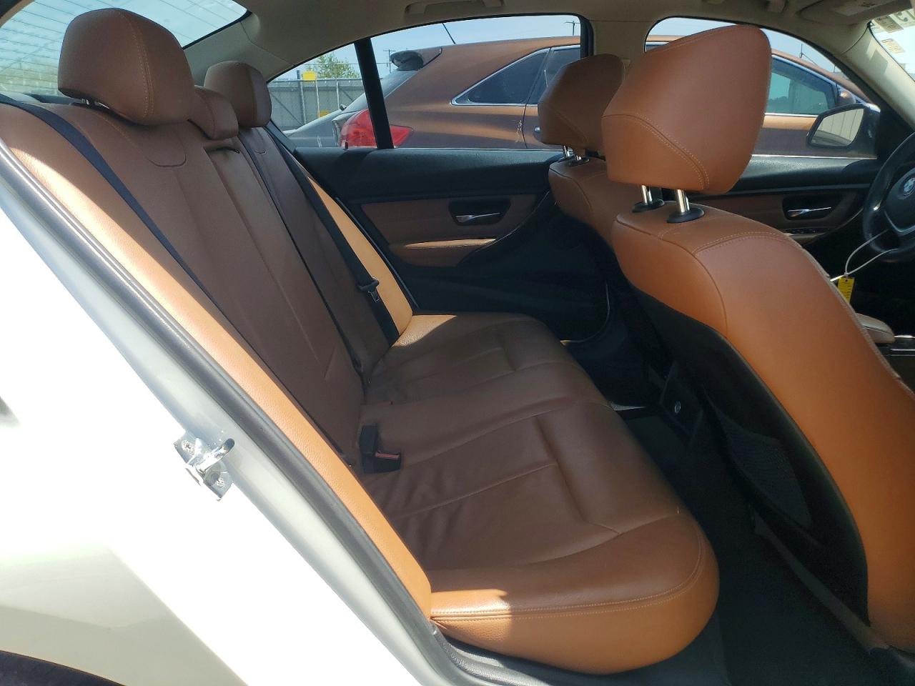 2012 BMW 3 series VIN WBA3A5C56CF345157 photo 10