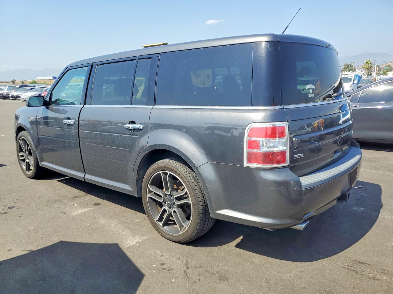 2015 Ford Flex VIN 2FMGK5C81FBA03581 photo 2