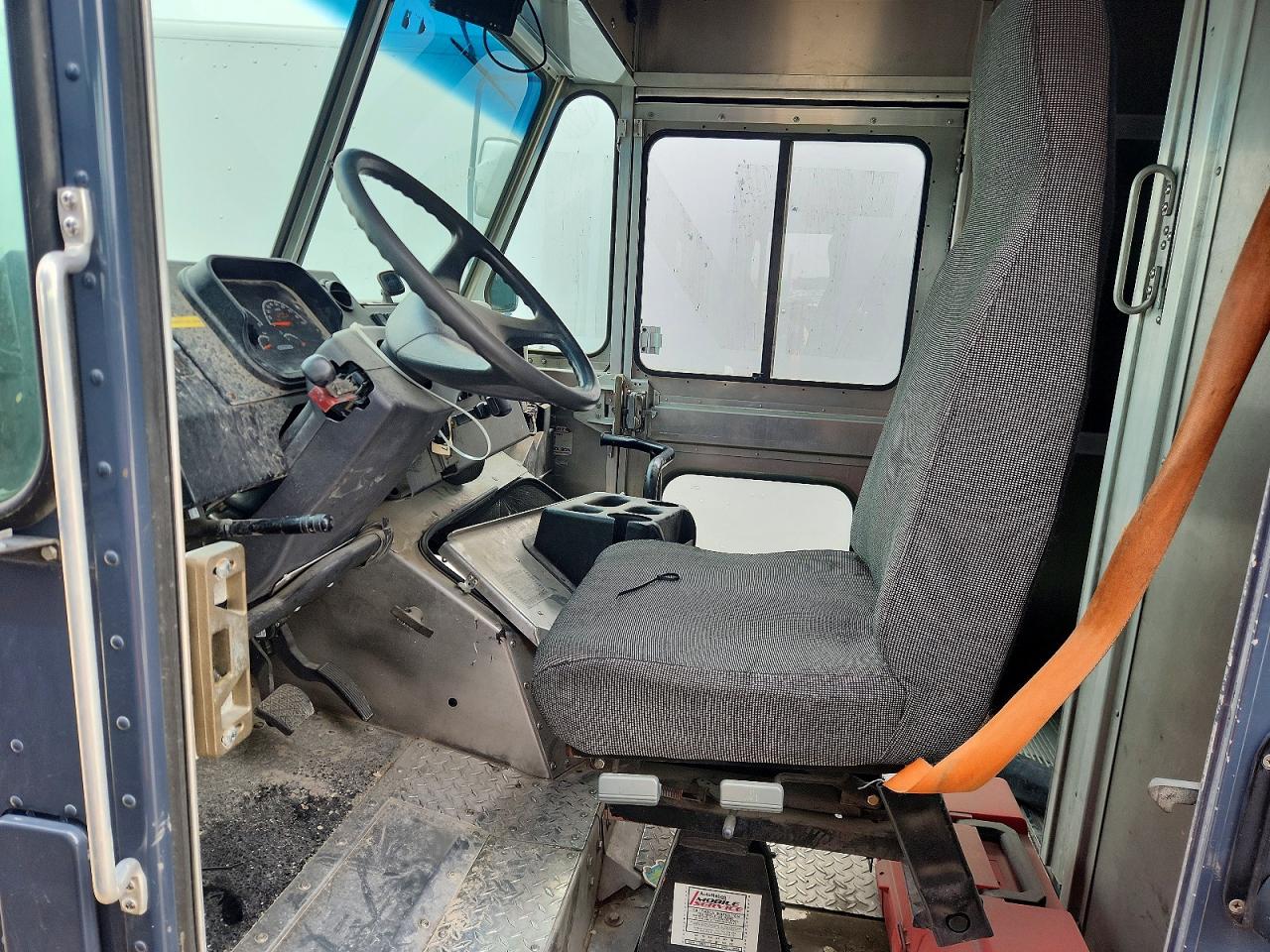 2021 FREIGHTLINER All other VIN 4UZAC2GA3MCMM9579 photo 7
