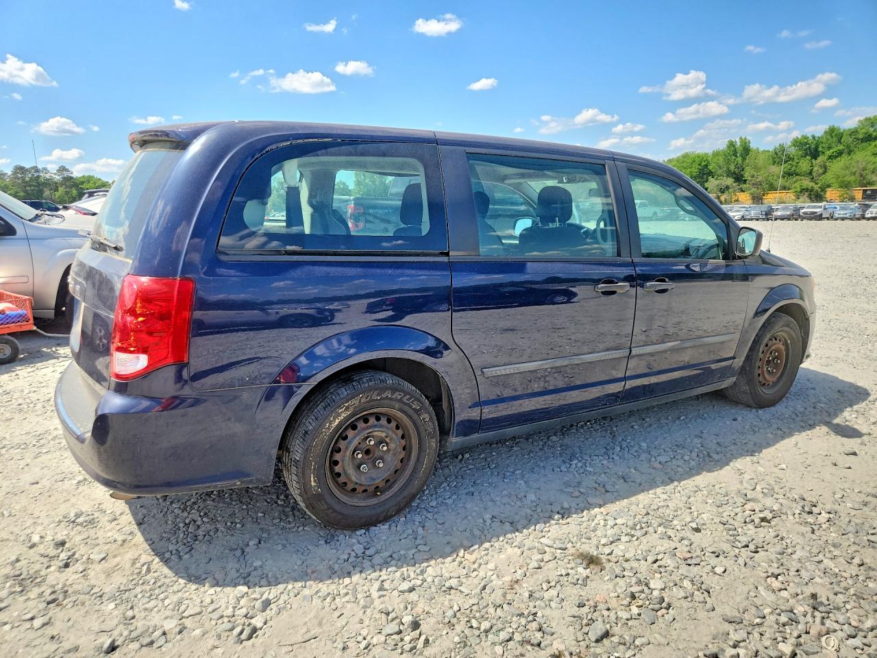 2012 Dodge Caravan VIN 2C4RDGBG4CR268641 photo 3