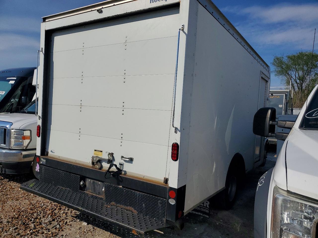 2021 Chevrolet Express VIN 1HA3GSC7XMN007569 photo 4