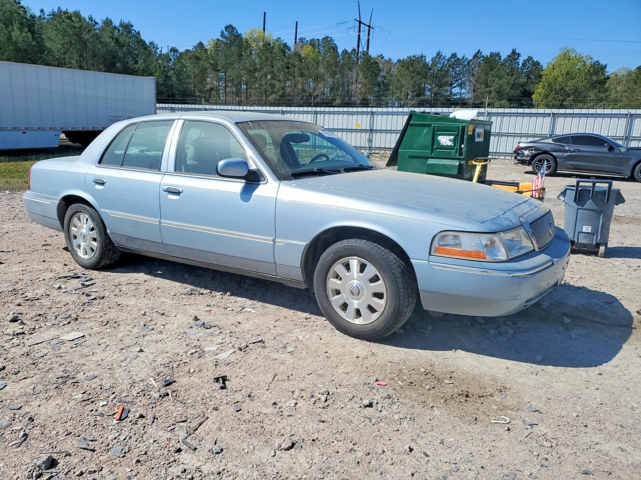 2004 Mercury Grmarquis VIN 2MEFM75W14X609415 photo 4