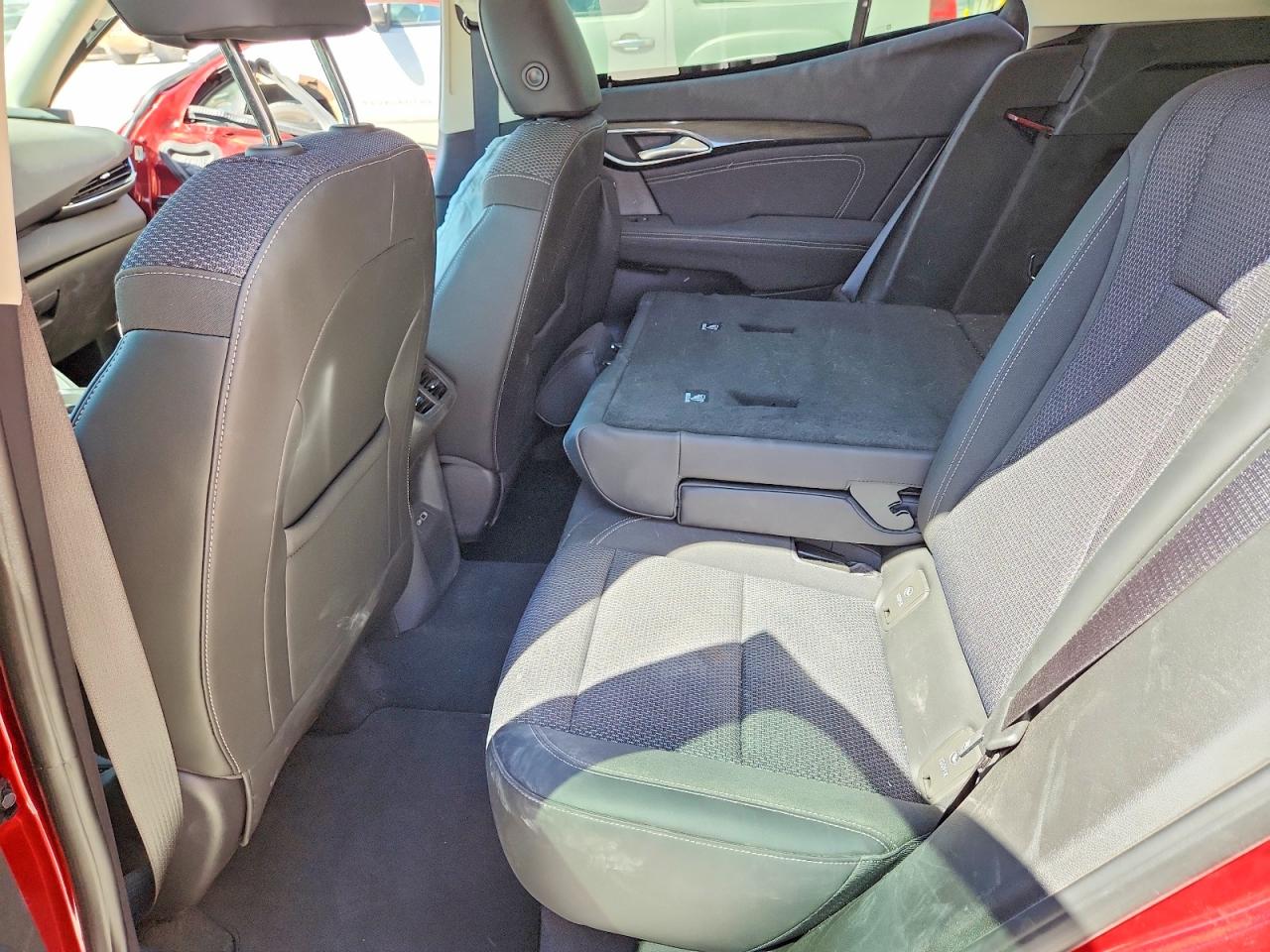 2023 Buick Envision VIN LRBFZMR44PD201186 photo 11
