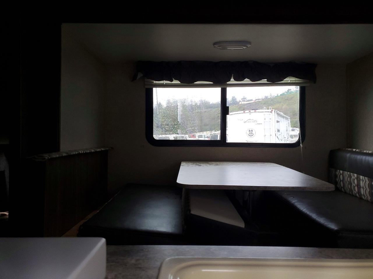 2018 FOREST Coachmen a VIN 5ZT2CXHC4JL002355 photo 6