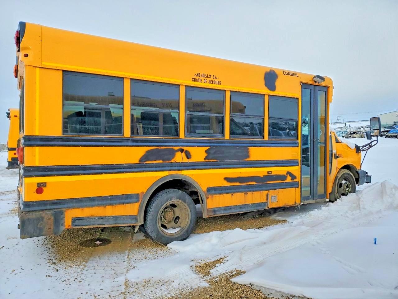 2011 CHEV Express VIN 1GB3G3BG3B1180001 photo 3