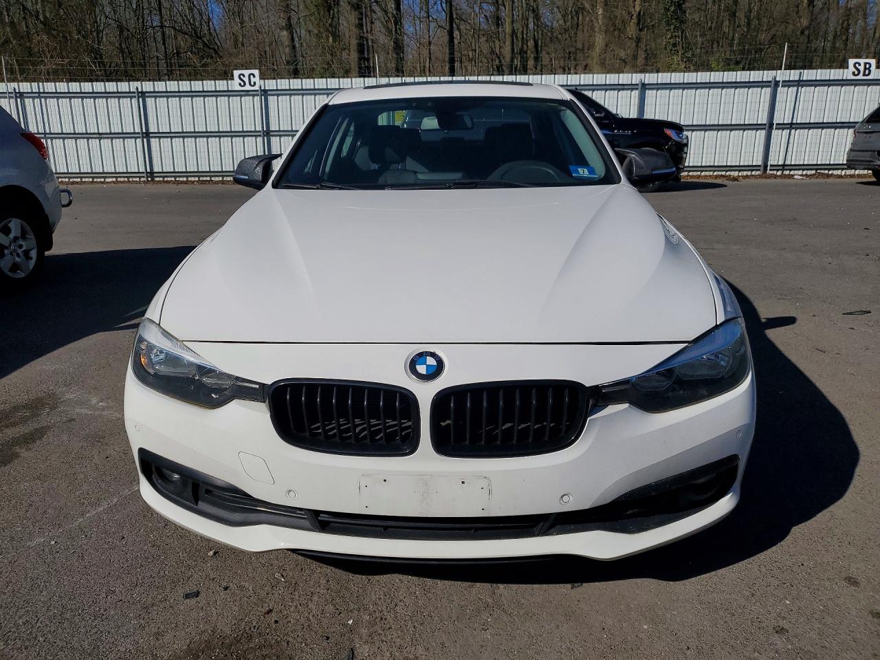 2016 BMW 3 series VIN WBA8E5G58GNT40221 photo 5