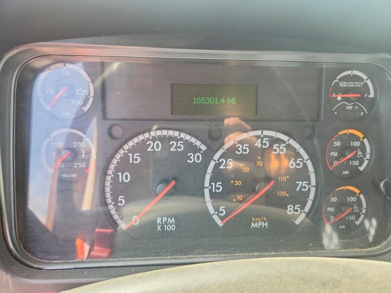 2018 FREIGHTLINER All other VIN 1FVHCYFE8JHJG7074 photo 8