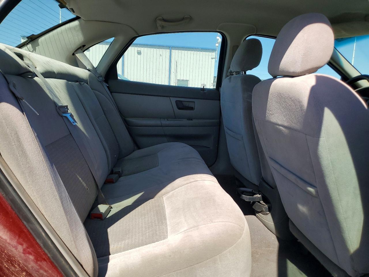 2005 Ford Taurus VIN 1FAFP53215A118484 photo 10