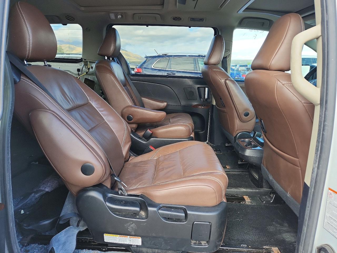 2017 TOYOTA Sienna VIN 5TDYZ3DC1HS867771 photo 11