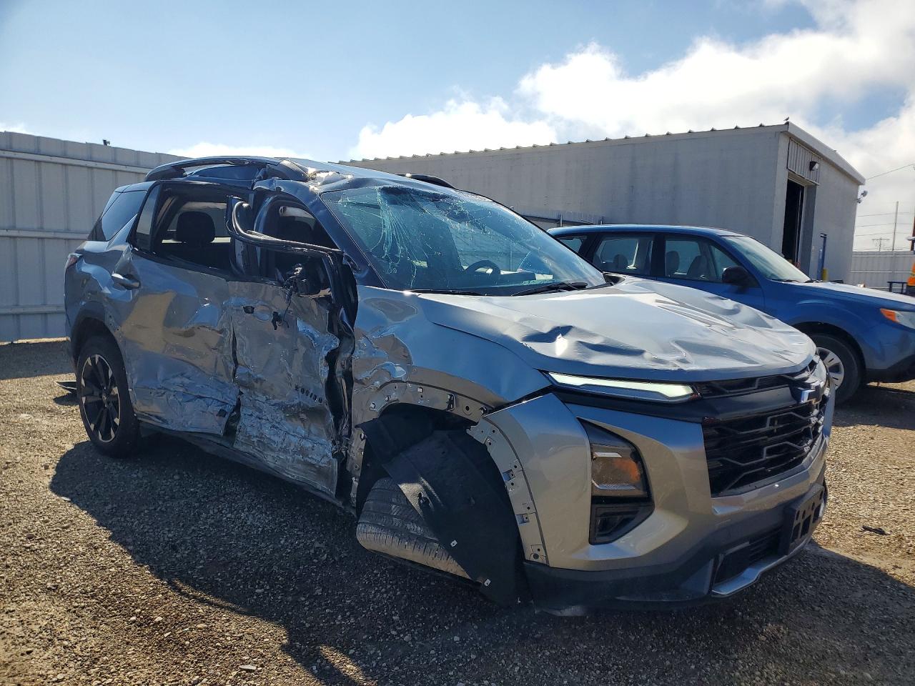 2026 Chev Equinox VIN 3GNAXTEG7TL296561 photo 4