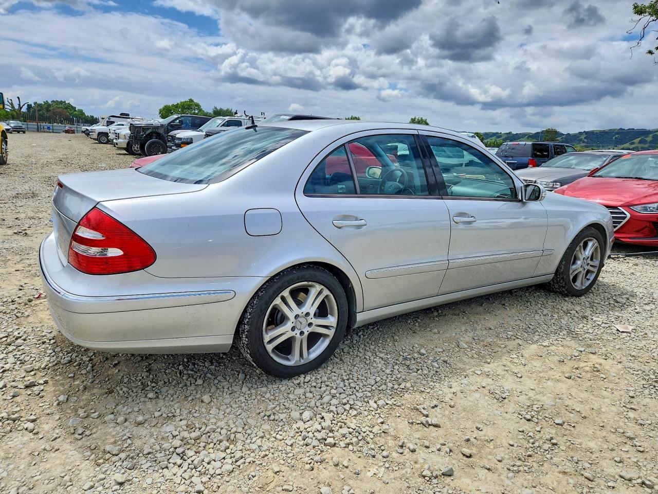 2004 MERCEDES-BENZ E-class VIN WDBUF70J64A431443 photo 3
