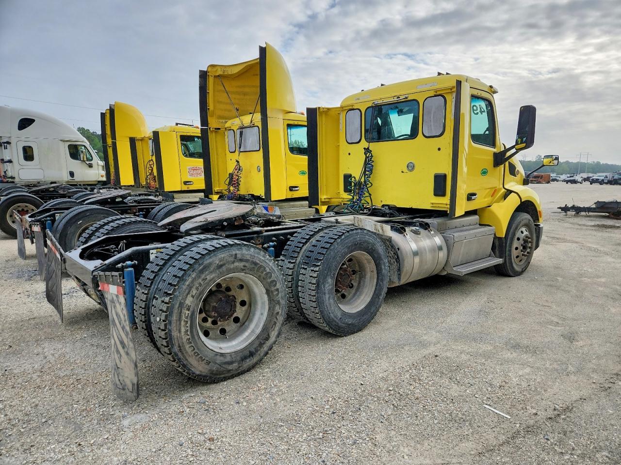 2017 PETERBILT All other VIN 1XPBDP9X2HD410517 photo 4