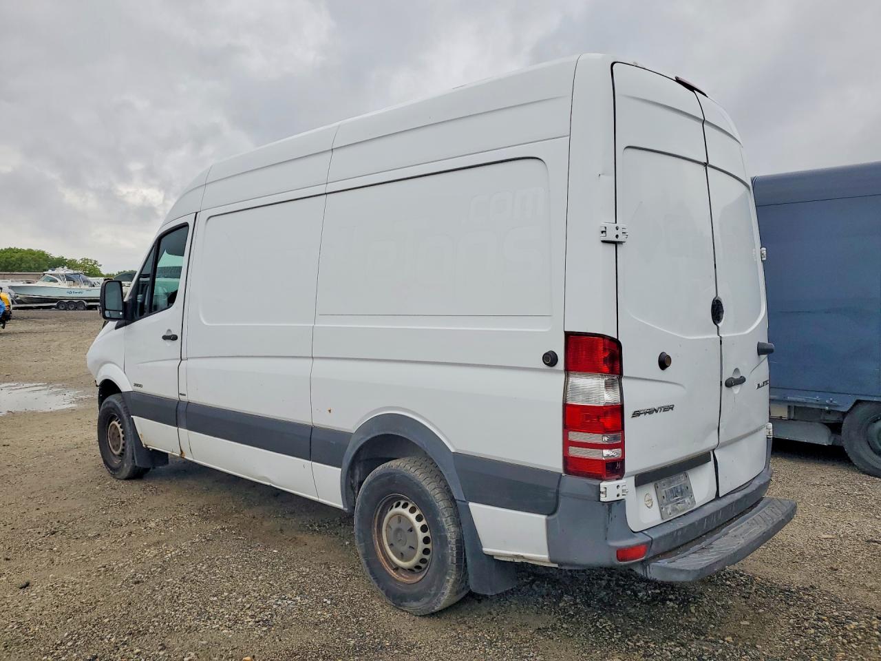 2014 Mercedes-Benz Sprinter VIN WD3PE7DC7E5929460 photo 2