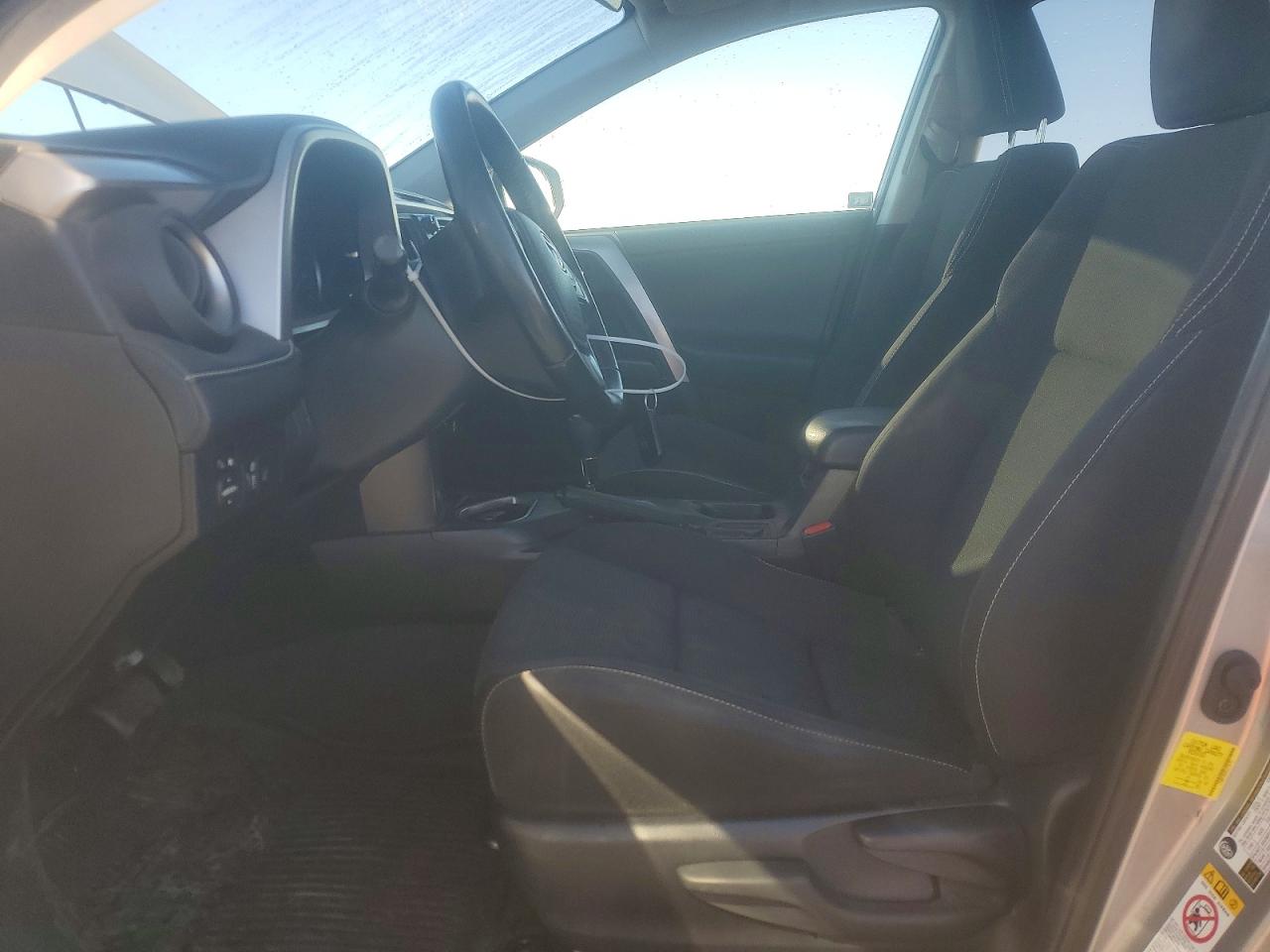 2018 Toyota Rav4 VIN JTMWFREV8JD128112 photo 7