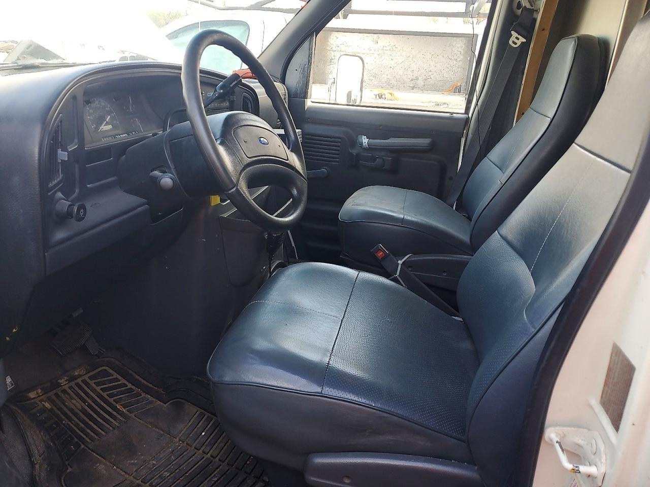 1993 Ford Econoline VIN 1FDKE37H7PHA02097 photo 7